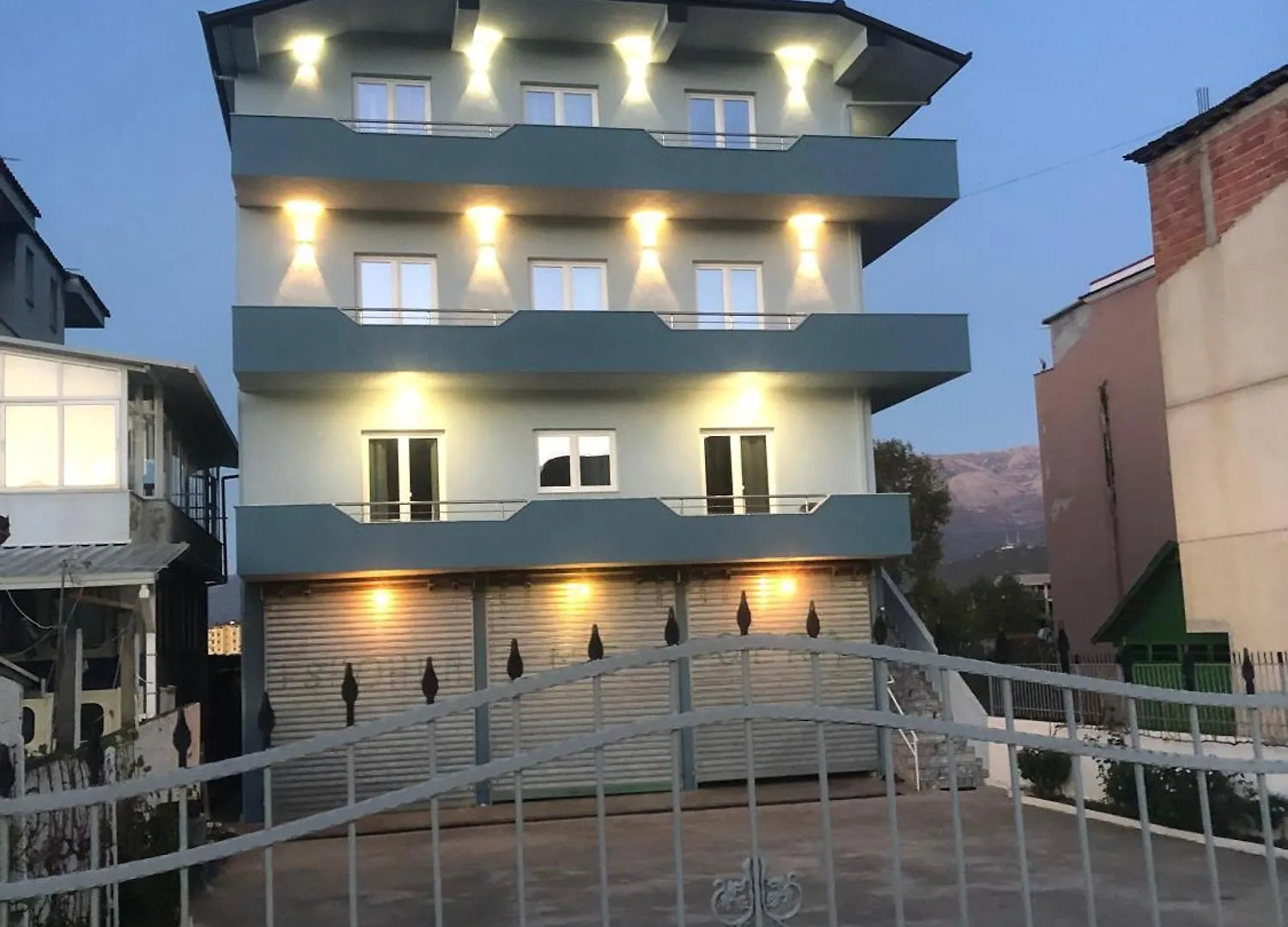 Holiday Apartment Pogradec 0*,